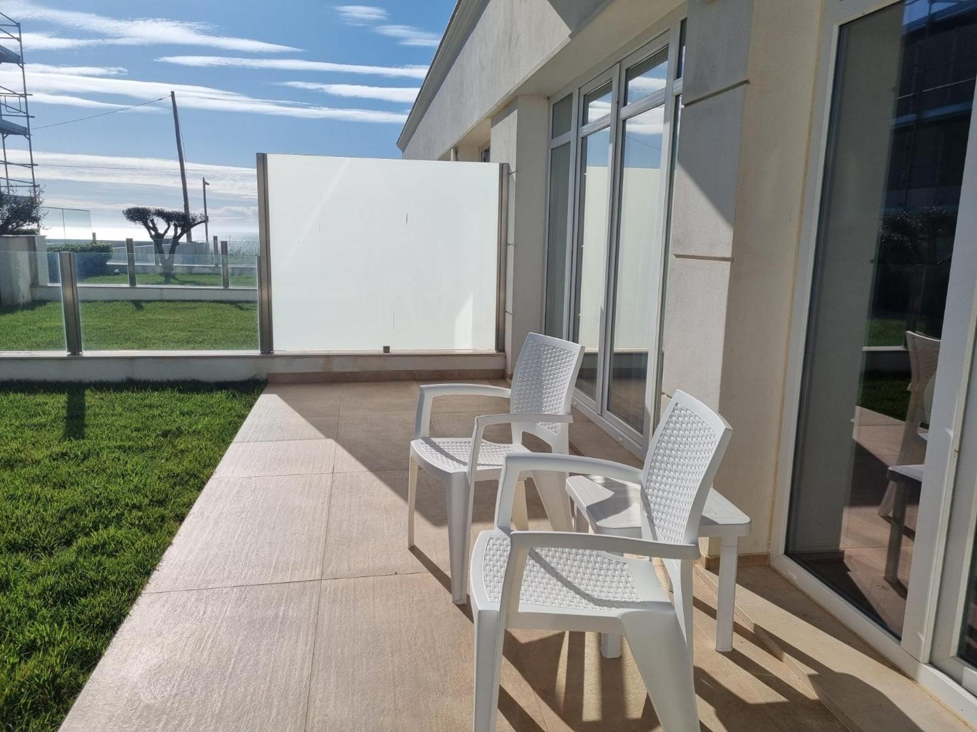 Ocean View Apartments Лориньян Экстерьер фото