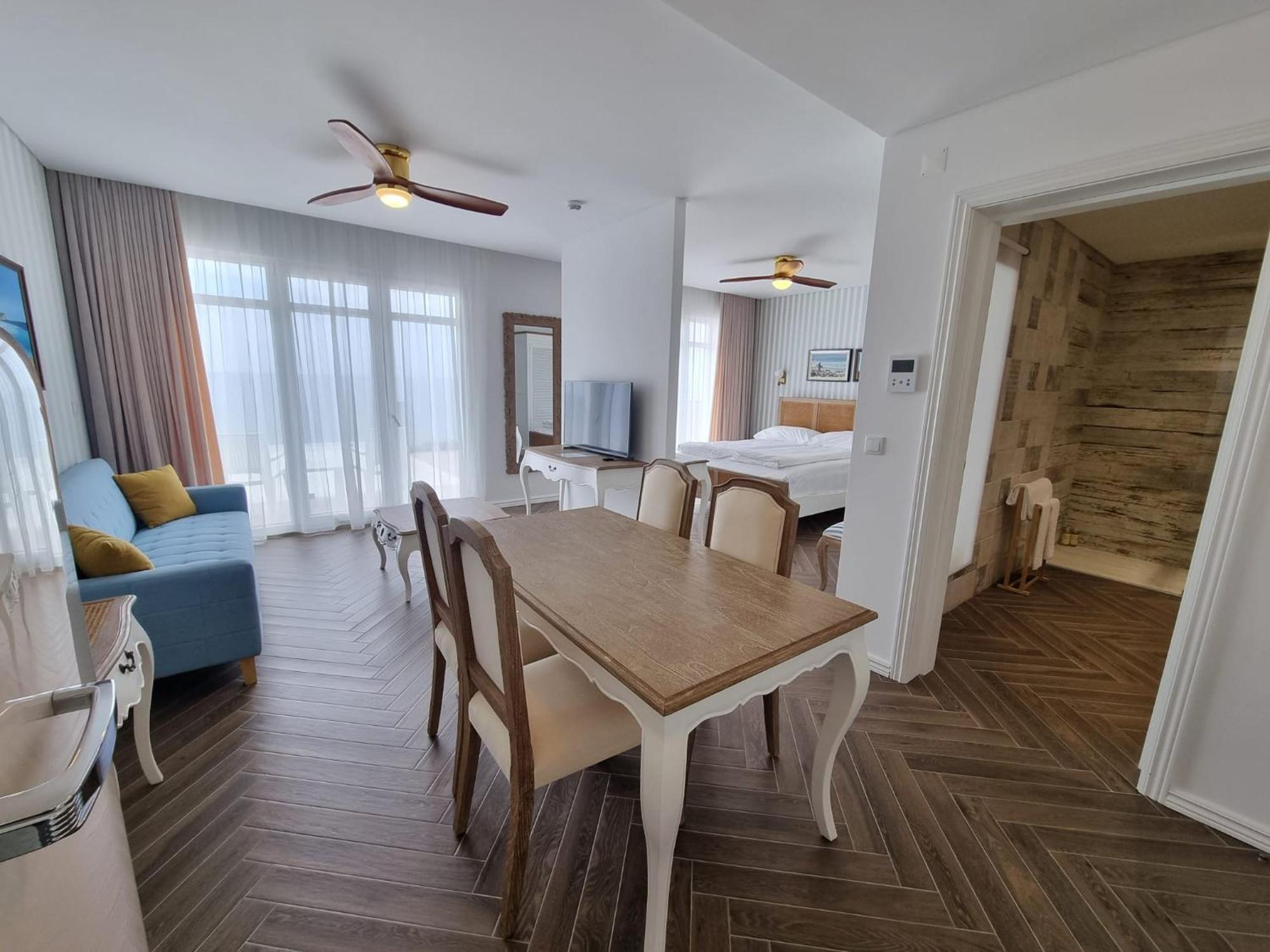Ocean View Apartments Лориньян Экстерьер фото